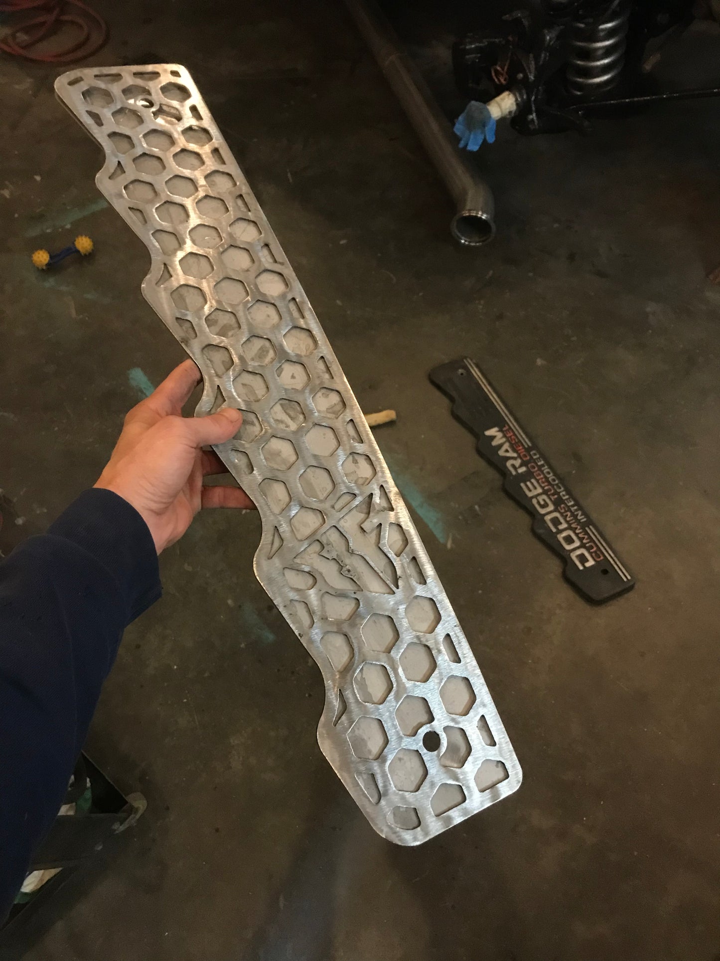 1989-2002 -12v Cummins Valve Cover - HoneyComb - Dodge Ram